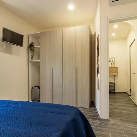 Апартаменты View Holidays Специя